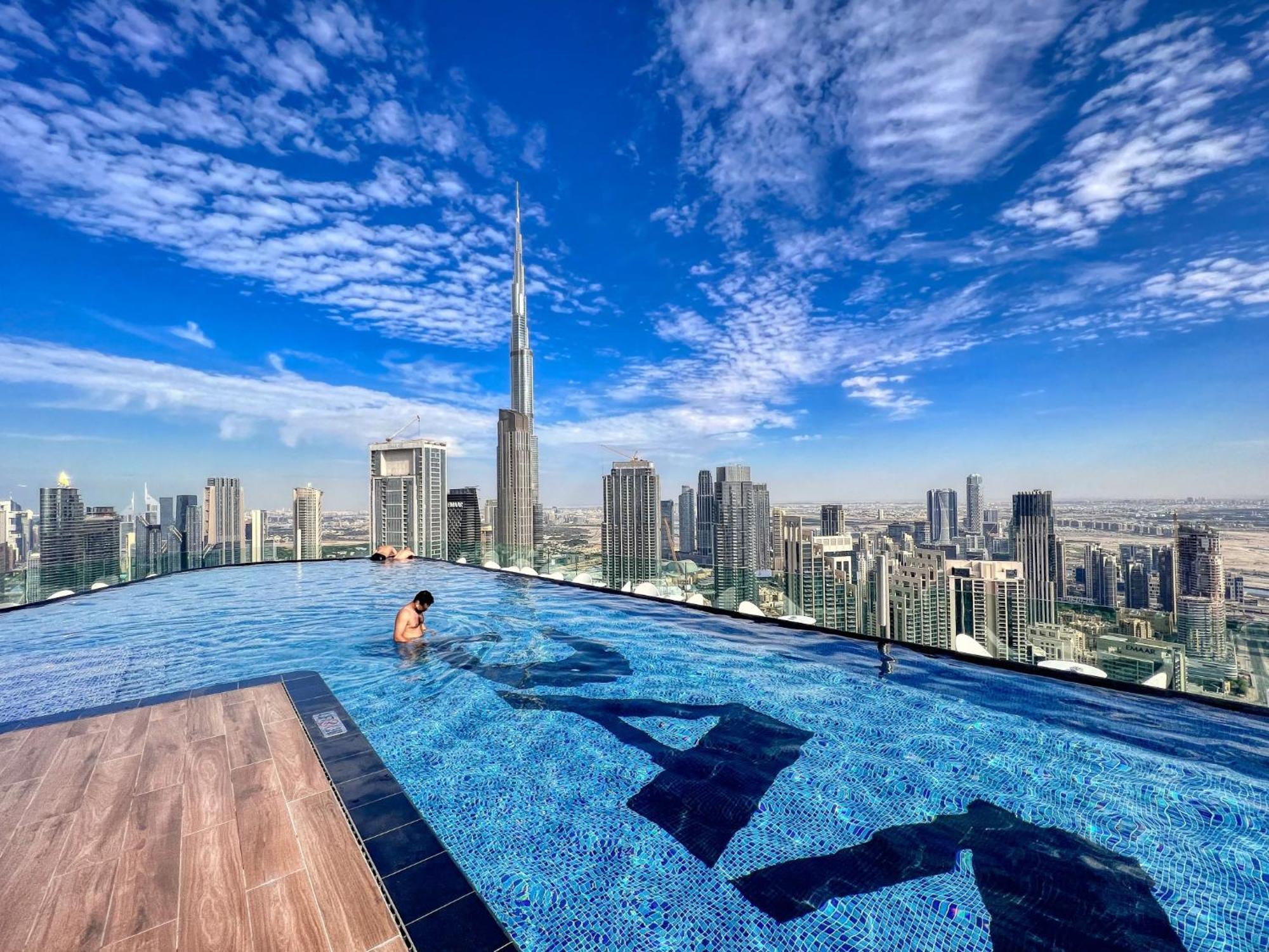 Apartmán Highest Infinity Pool In Downtown Dubaj Exteriér fotografie
