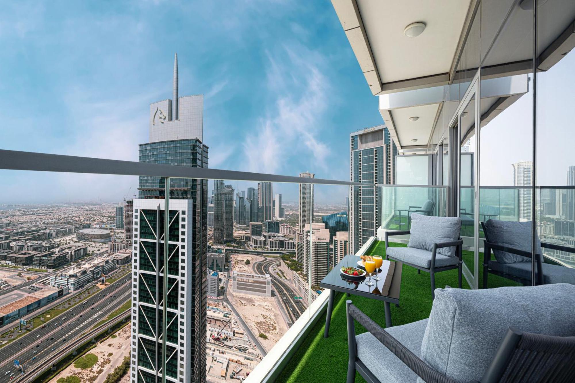 Apartmán Highest Infinity Pool In Downtown Dubaj Exteriér fotografie