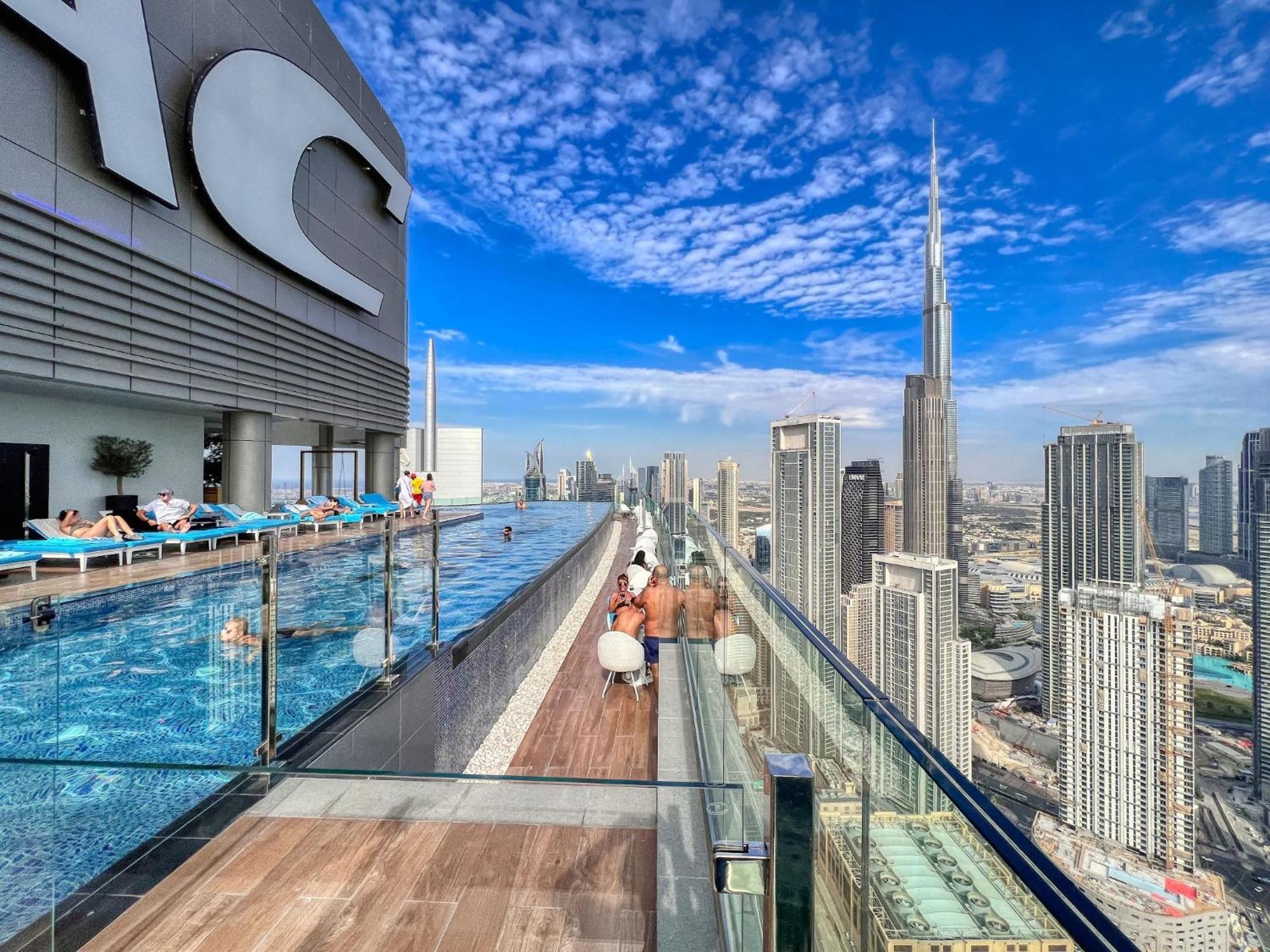 Apartmán Highest Infinity Pool In Downtown Dubaj Exteriér fotografie