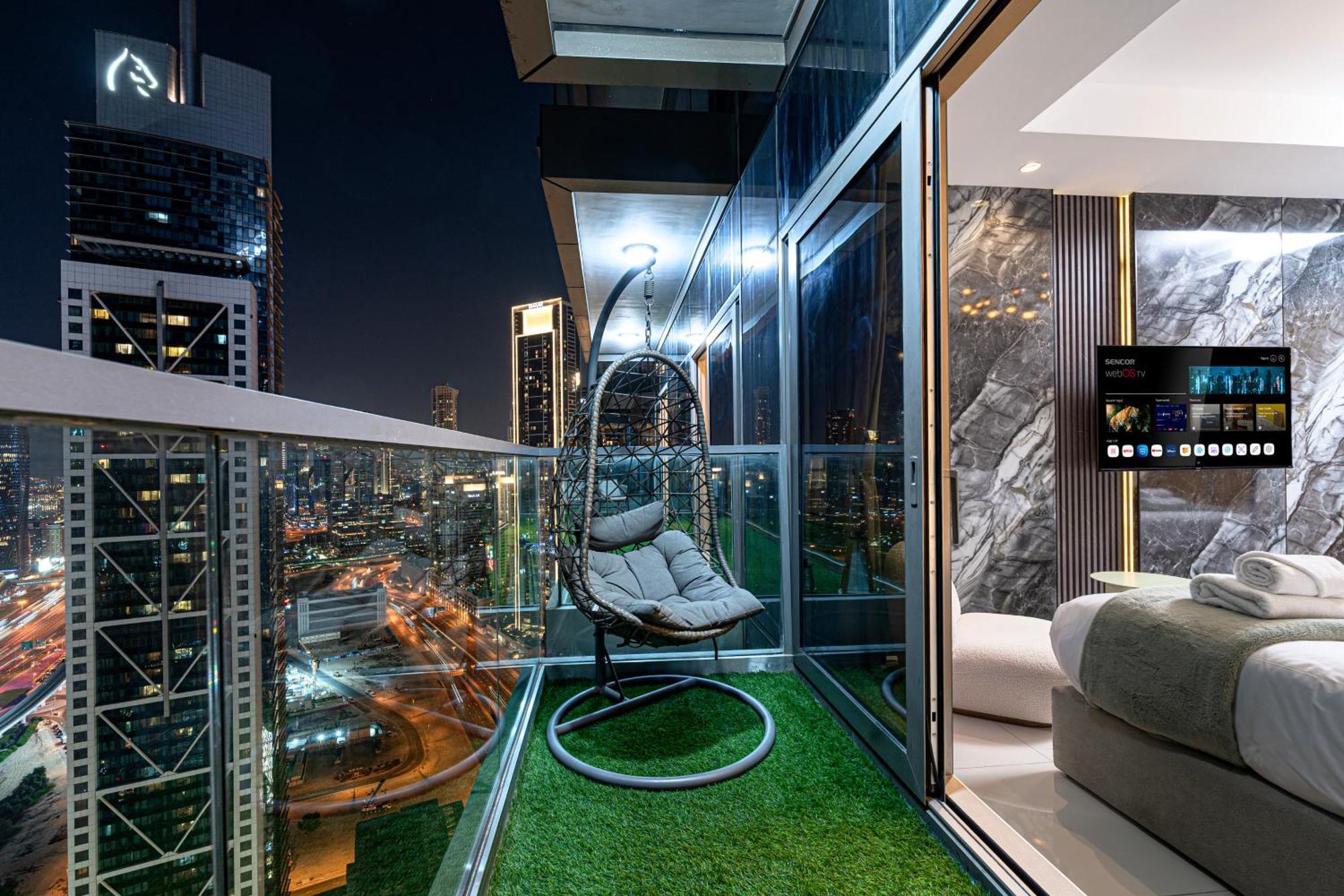 Apartmán Highest Infinity Pool In Downtown Dubaj Exteriér fotografie